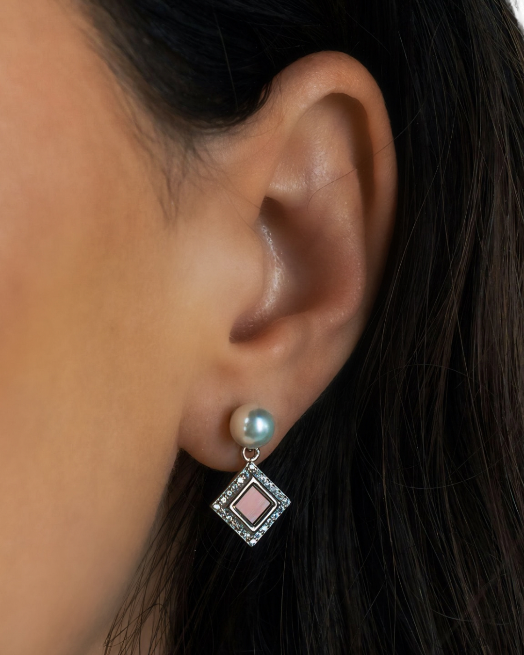 Pearl Drop Earring