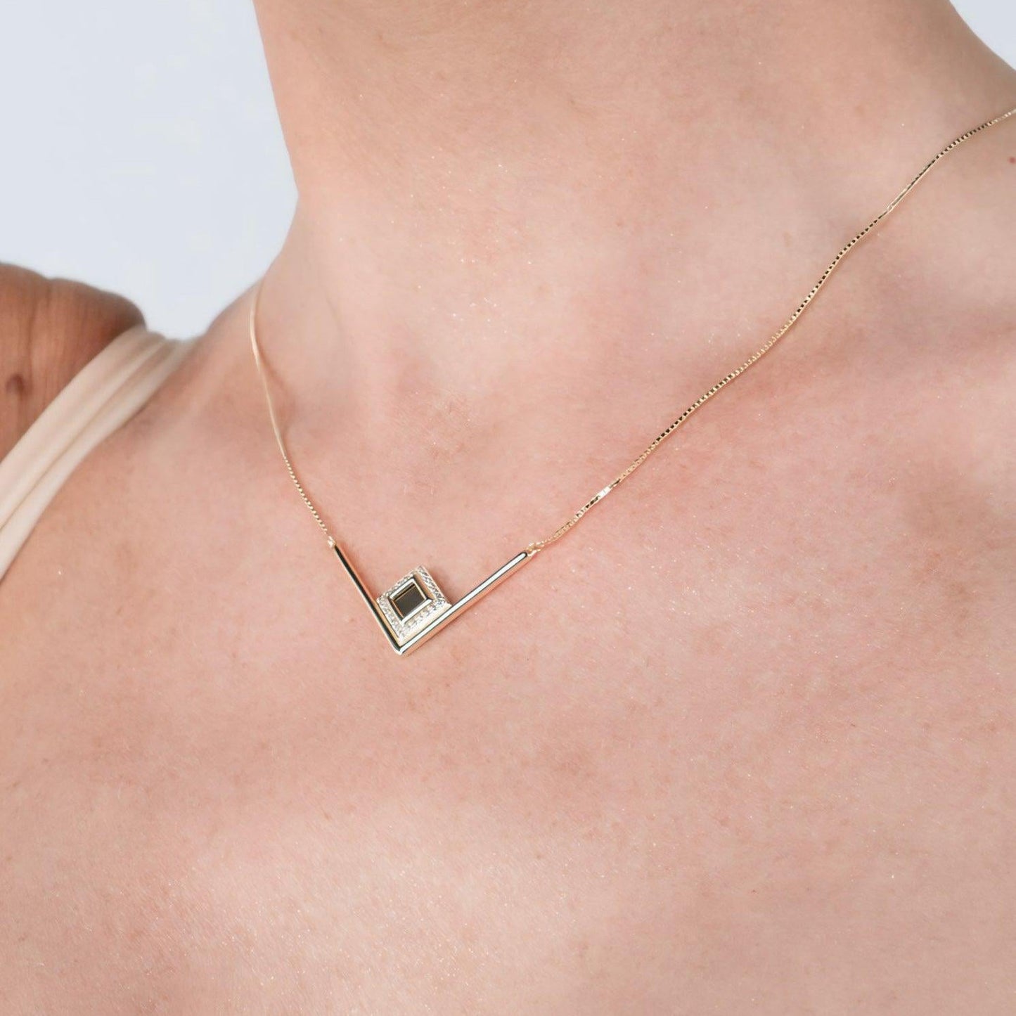 V Necklace