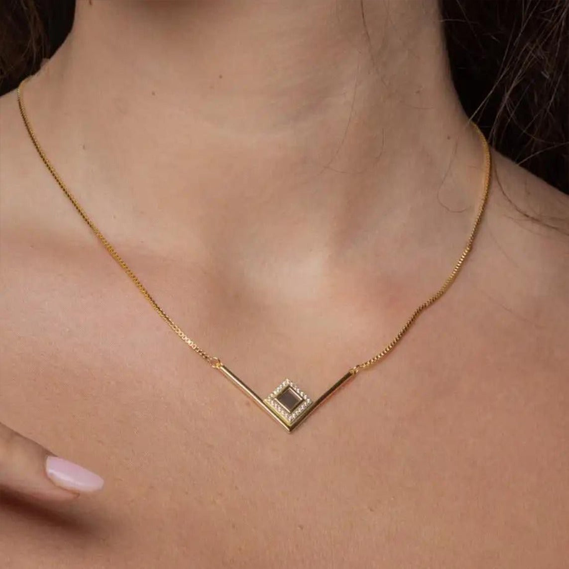 V Necklace