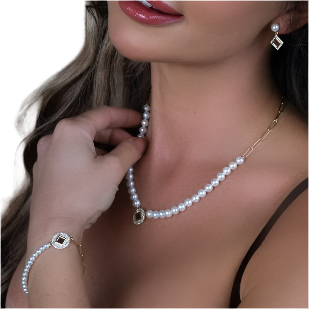 Half Link Pearl necklace