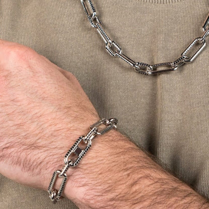 Valor bracelet