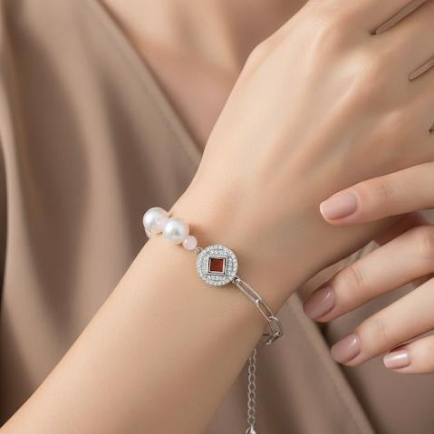 Graceful Harmony half Link Pearl Bracelet