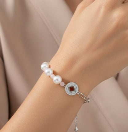 Graceful Harmony half Link Pearl Bracelet